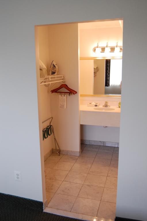 Washington Suites Alexandria Δωμάτιο φωτογραφία