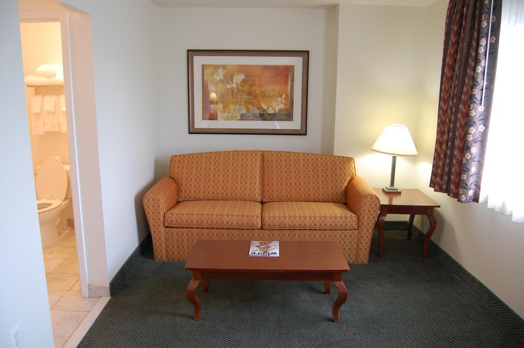 Washington Suites Alexandria Δωμάτιο φωτογραφία